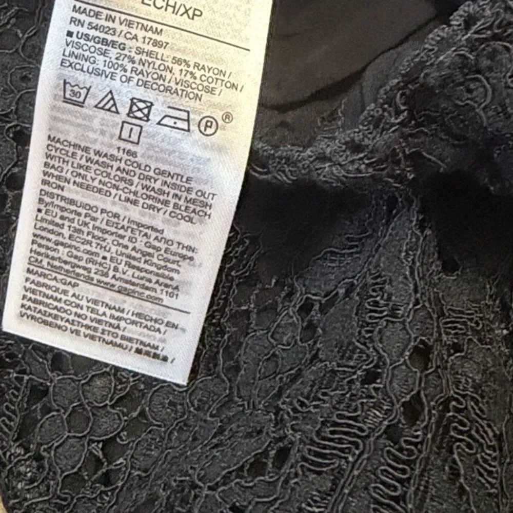 Gap Black Lace Midi Midi Skirt(Size XXS)